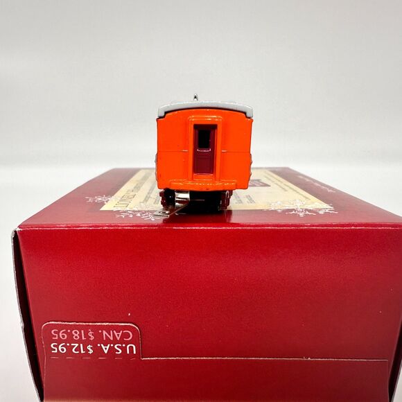 Hallmark Lionel Hiawatha Observation Car 2004 Die Cast Metal Ornament - Picture 12 of 12